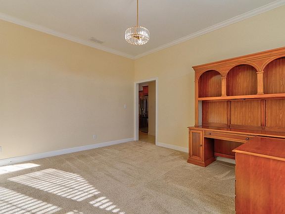 4th image of 908 Gabriel Dr