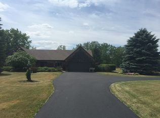 9878 Covell Rd, Pavilion, NY 14525