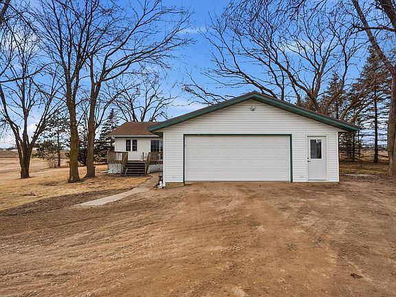 3rd image of 15682 150th St