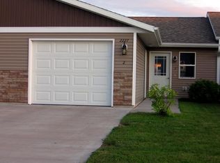 2227 Peters Dr APT 2, Eau Claire, WI 54703