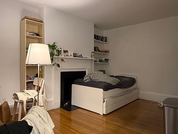 3rd image of 52 S Russell St APT 4