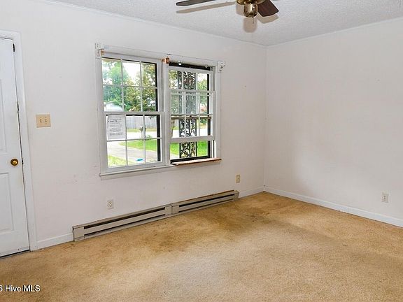 5th image of 2554 Vernon Avenue