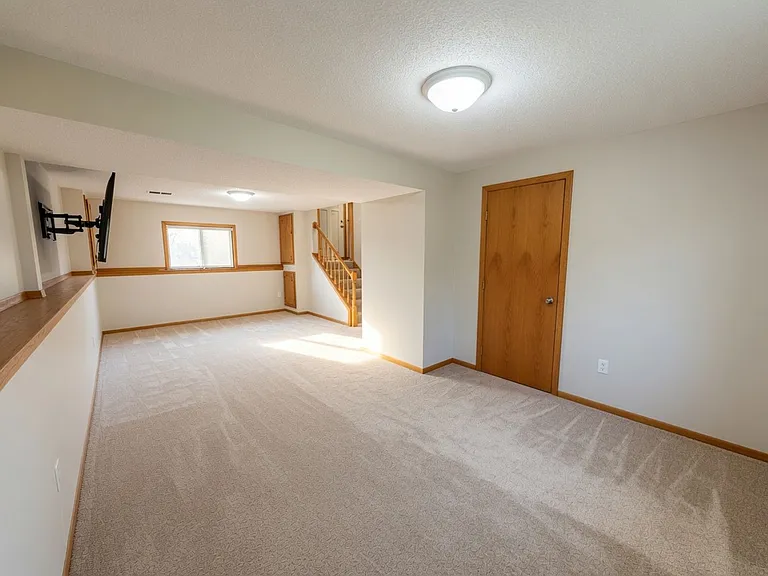 11379 Red Fox Dr N — Photo 19