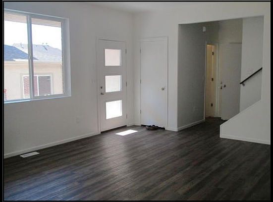 5th image of 9598 N Deerfield Ln