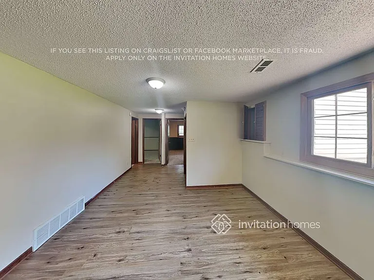 7701 Queen Ave N — Photo 15