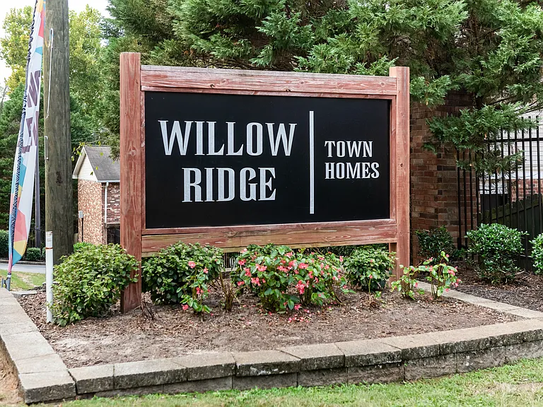 Willow Ridge Apartments — Photo 24