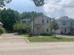 22 Dacotah St #1, Saint Catharines, ON L2R 1Z4