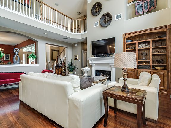 5th image of 14611 Snowshill Dr