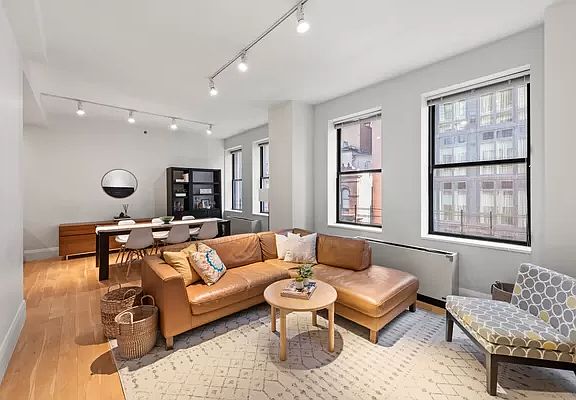 5th image of 71 Nassau St APT 11A