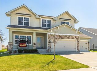 110 W High Rd, Norwalk, IA 50211