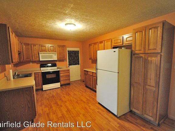4th image of 157 Lavender Ln