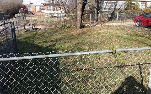 4th image of 624 E North 15th St