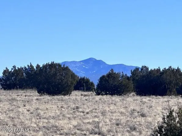 287 NW Tanner Rd, Ash Fork, AZ 86320