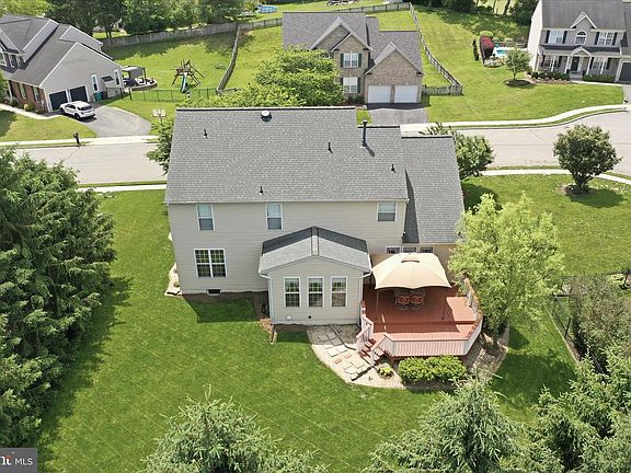 5th image of 903 Brookridge Dr