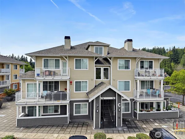 537 225th Lane NE #C102, Sammamish, WA 98074