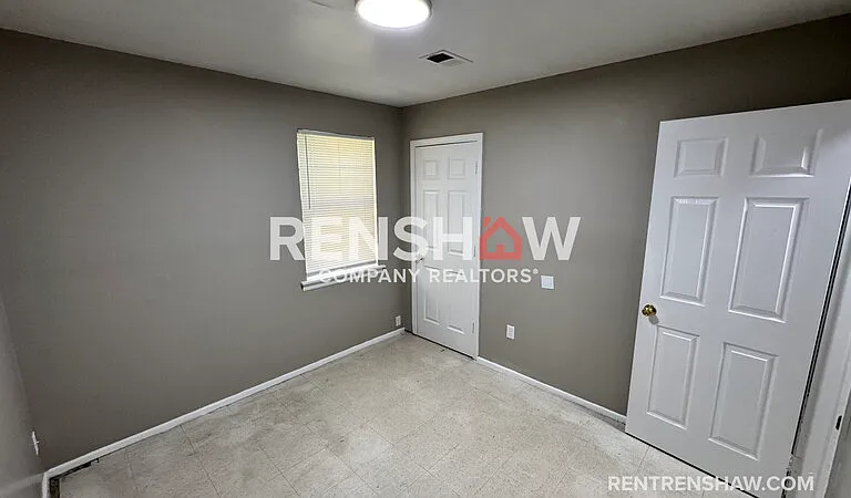 220 Vernelle Ave — Photo 7