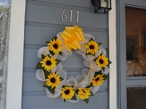 2nd image of 611 S Prospect Ave