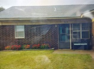 606 Lisa Ln, Waukomis, OK 73773