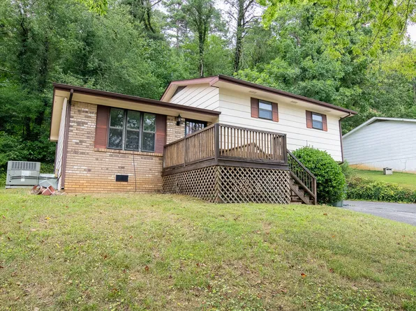 6906 Echo Glen Dr, Hixson, TN 37343