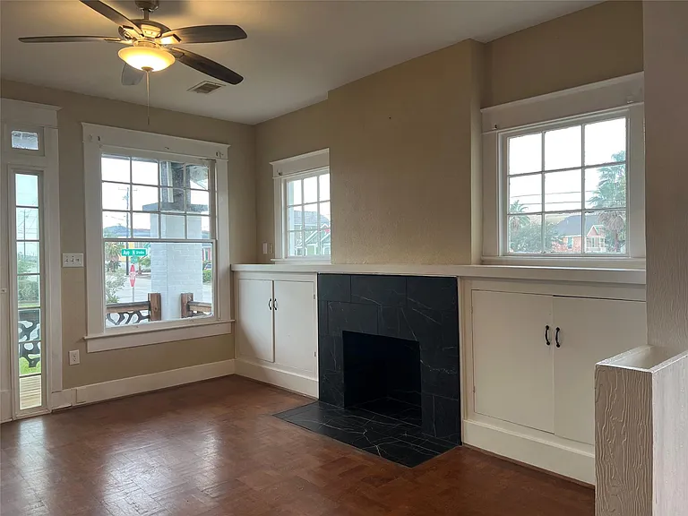 1328 Ursuline St — Photo 5