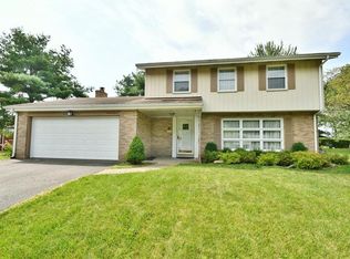 207 Haugh Dr, Pittsburgh, PA 15237