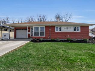 347 Evergreen Dr, Tonawanda, NY 14150