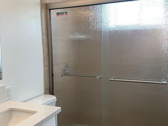 5th image of 1550 Pacific Beach Dr #6