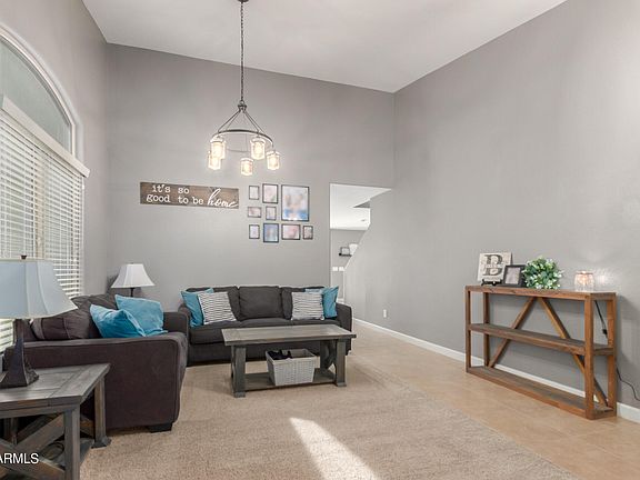 3rd image of 40123 W ROBBINS Drive