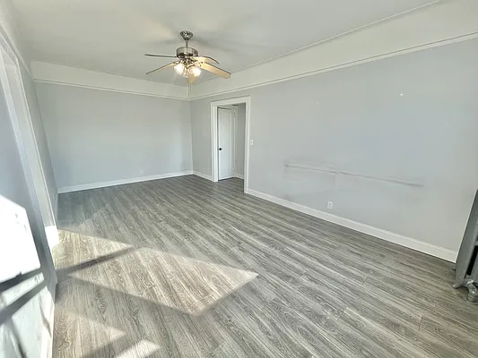 Rented by Keller Williams NYC | media 22