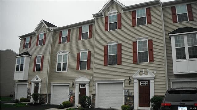 1st image of 15 White Rose Ln