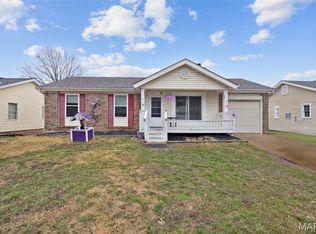 2540 Plymouth Dr, High Ridge, MO 63049