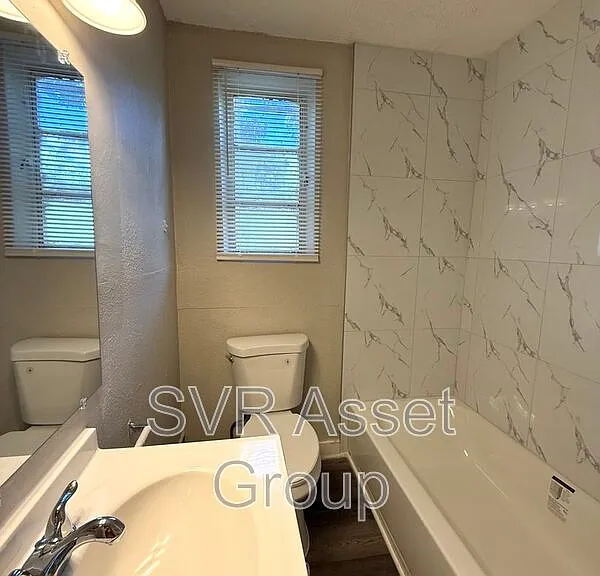 9073 11th Ave — Photo 5