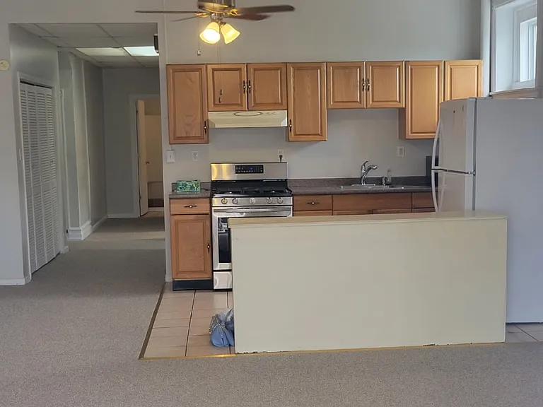 1101 Fullerton Ave — Photo 3