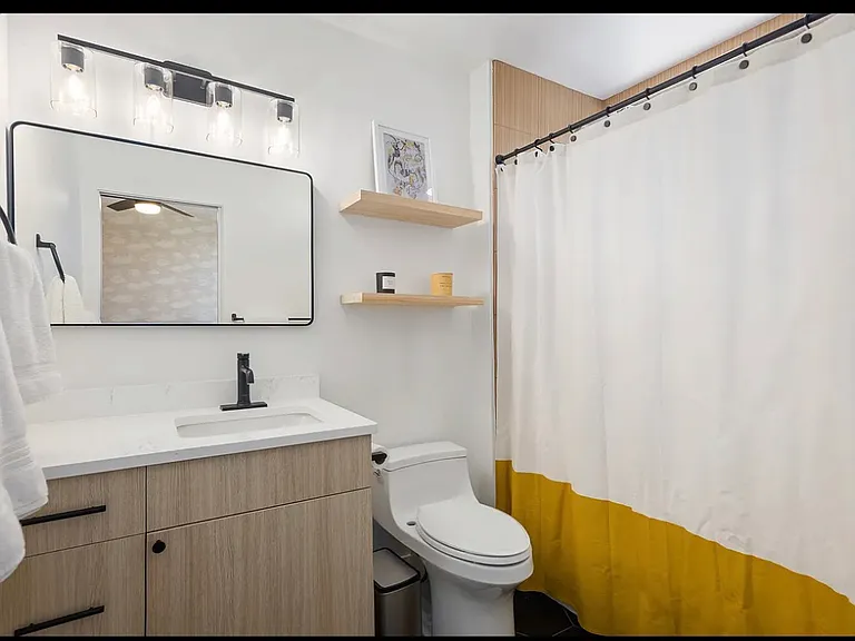 2543 S Sherman St — Photo 40