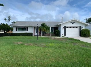 421 Willows Ave, Port Saint Lucie, FL 34952