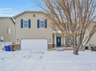 2428 E Summit Way, Eagle Mountain, UT 84005
