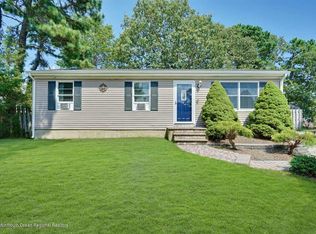 2140 Hollywood Dr, Forked River, NJ 08731
