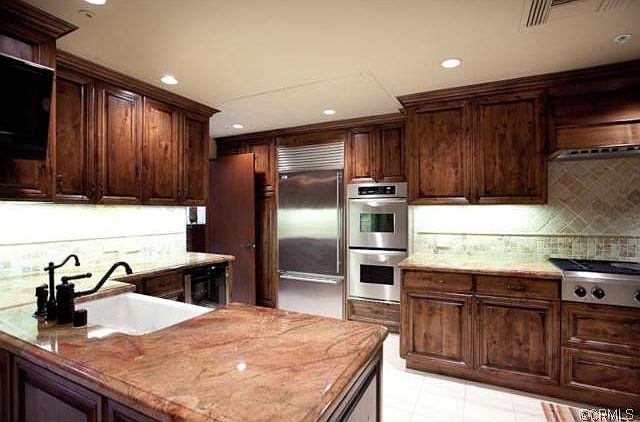 2nd image of 10580 Wilshire Blvd APT 72