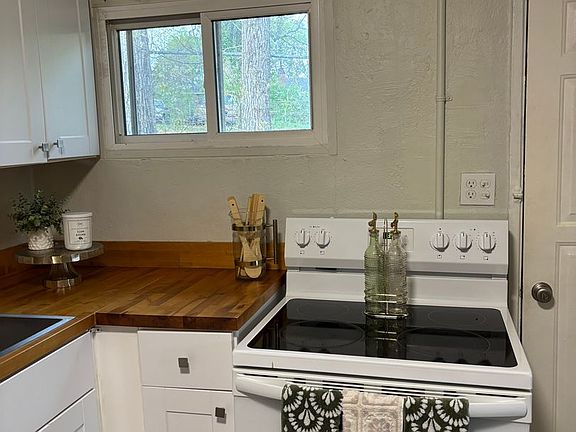 4th image of 5317 Lee Ave #A