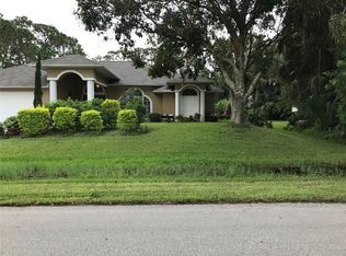 598 Rolling Hill Dr, Sebastian, FL 32958