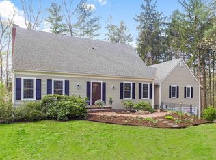 2 Briarcliff Ln, South Hamilton, MA 01982