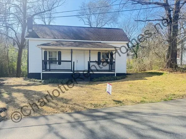 334 D St, Lincolnton, NC 28092