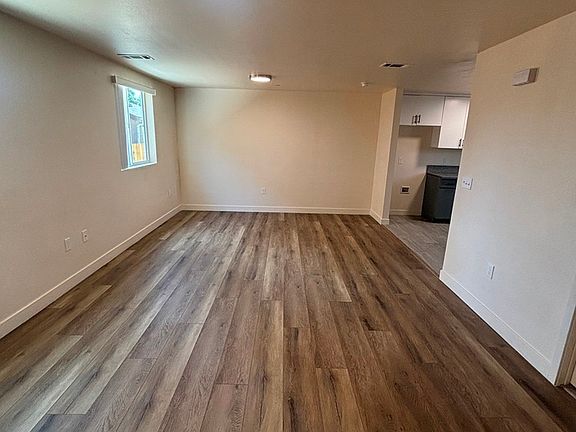 3rd image of 234 1/2 E 81st St