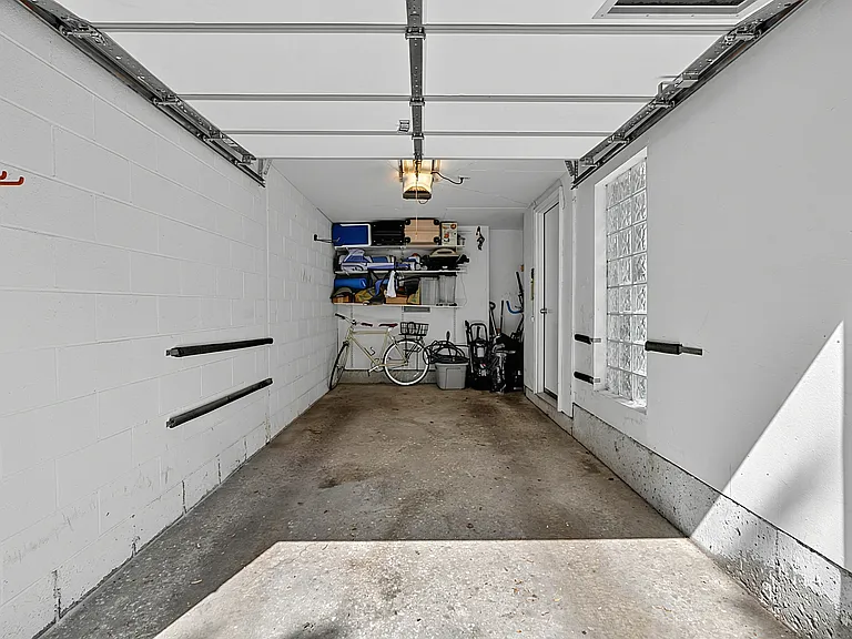2809 N Wolcott Ave #I — Photo 15