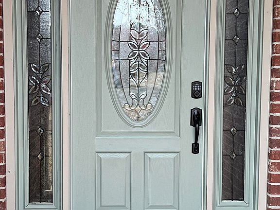 4th image of 3512 S Ridge Dr