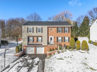 3015 Shawnee Ct, Gibsonia, PA 15044