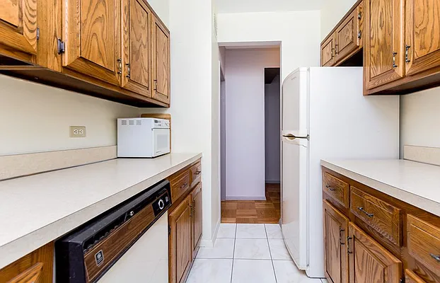 Sold by Re/Max In The City | media 11