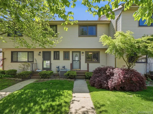 50656 Jefferson Ave APT C7, New Baltimore, MI 48047