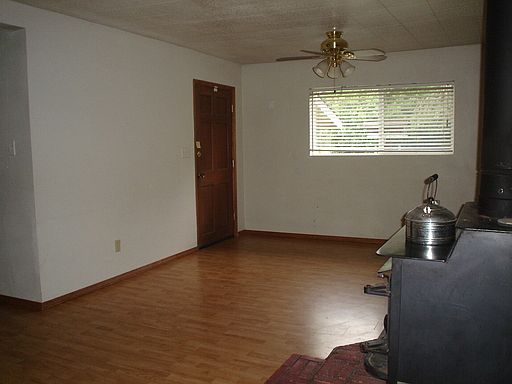 4th image of 680 Ohop Creek Dr N
