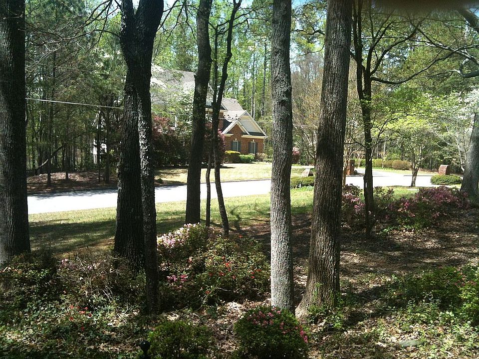 2nd image of 1607 Howell Highlands